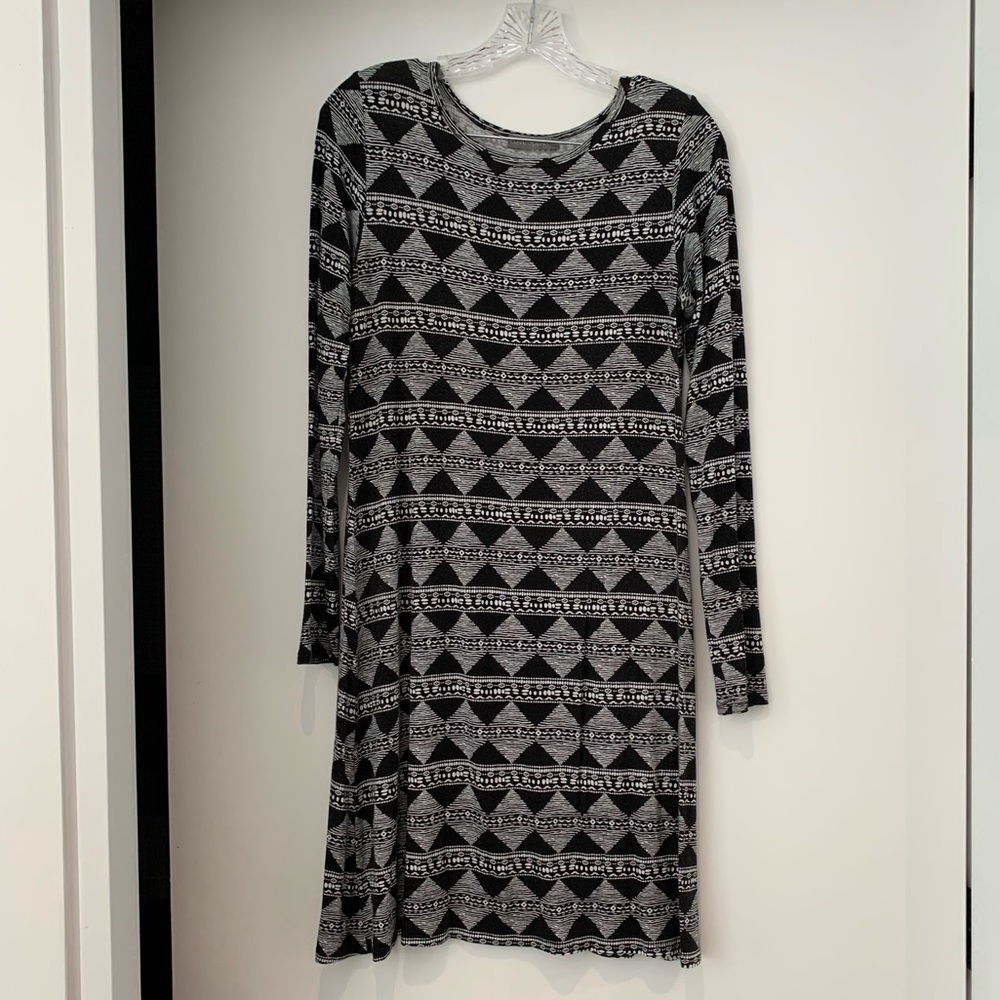 Loveappella long-sleeve printed dress
